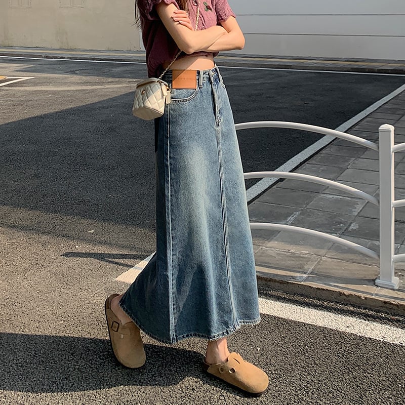 Contrast-Pocket Denim Skirt