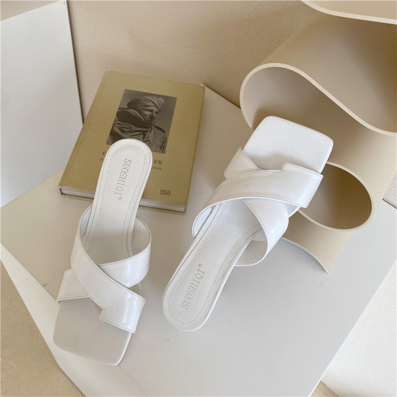 Crisscross Strap Beach Sandals